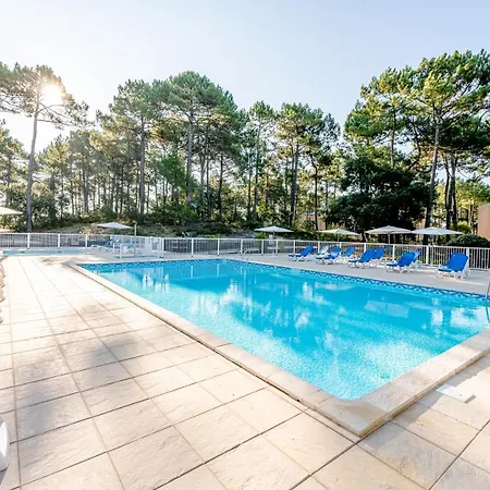 Pierre & Vacances Les Grands Pins 2* Maubuisson
