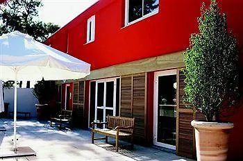 Pierre & Vacances Les Grands Pins Aparthotel