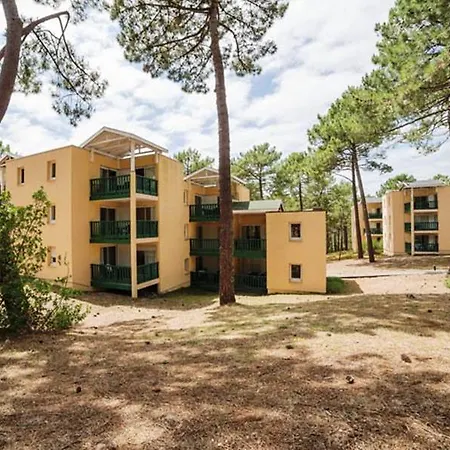 Pierre & Vacances Les Grands Pins Aparthotel