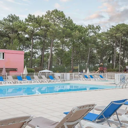 Aparthotel Pierre & Vacances Les Grands Pins 2*