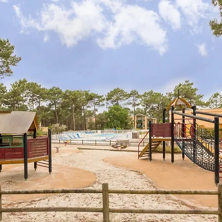 Pierre & Vacances Les Grands Pins Aparthotel